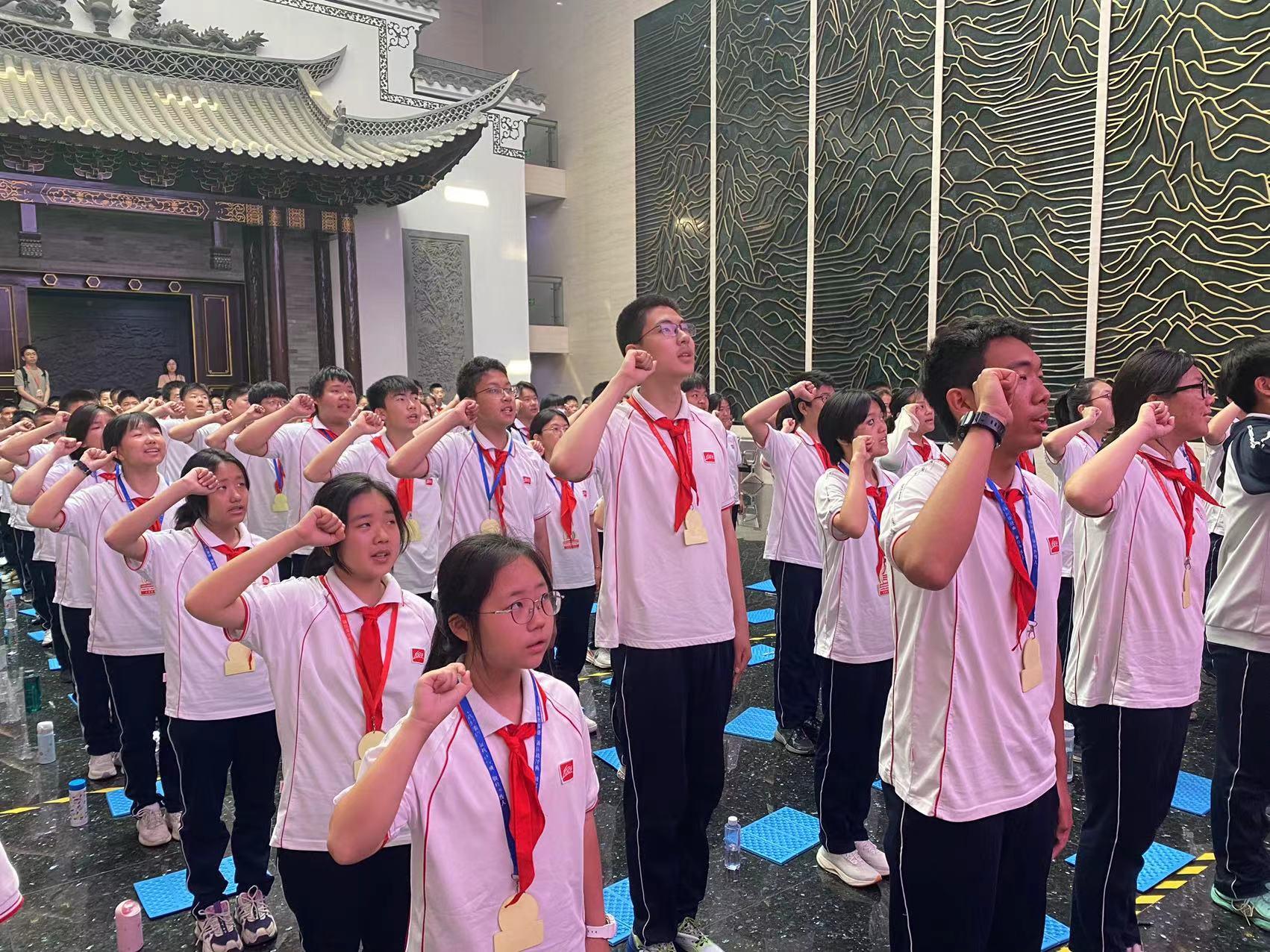 缅怀抗日先烈 赓续抗战精神 北京市第一六六中学初一年级”七个一“活动